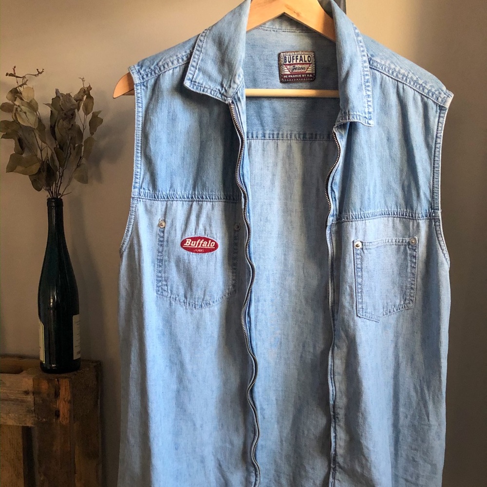 Old school Buffalo D.B. Zip up jean vest - size 10